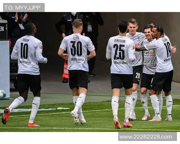 格拉德巴赫队风雨无阻，夺取关键胜利！