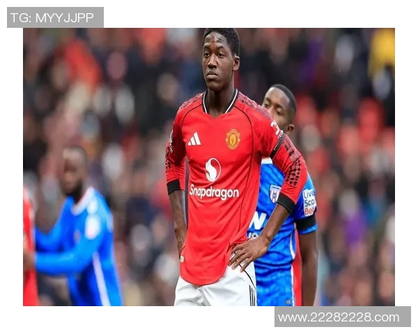 曼联宣布签下新中场，引援计划再添一笔强援