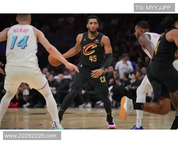 热火大胜骑士,终于结束两连败,重燃季后赛希望 热火大胜骑士,终于结束两连败,重燃季后赛希望